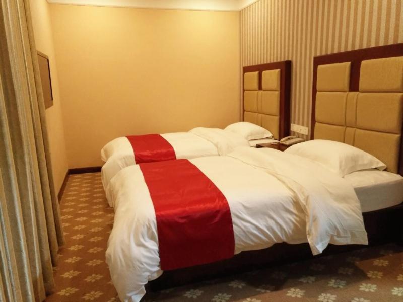 Shell Jiangsu Suzhou Industry District Spotrts Center Jinliang Street Hotel Bagian luar foto