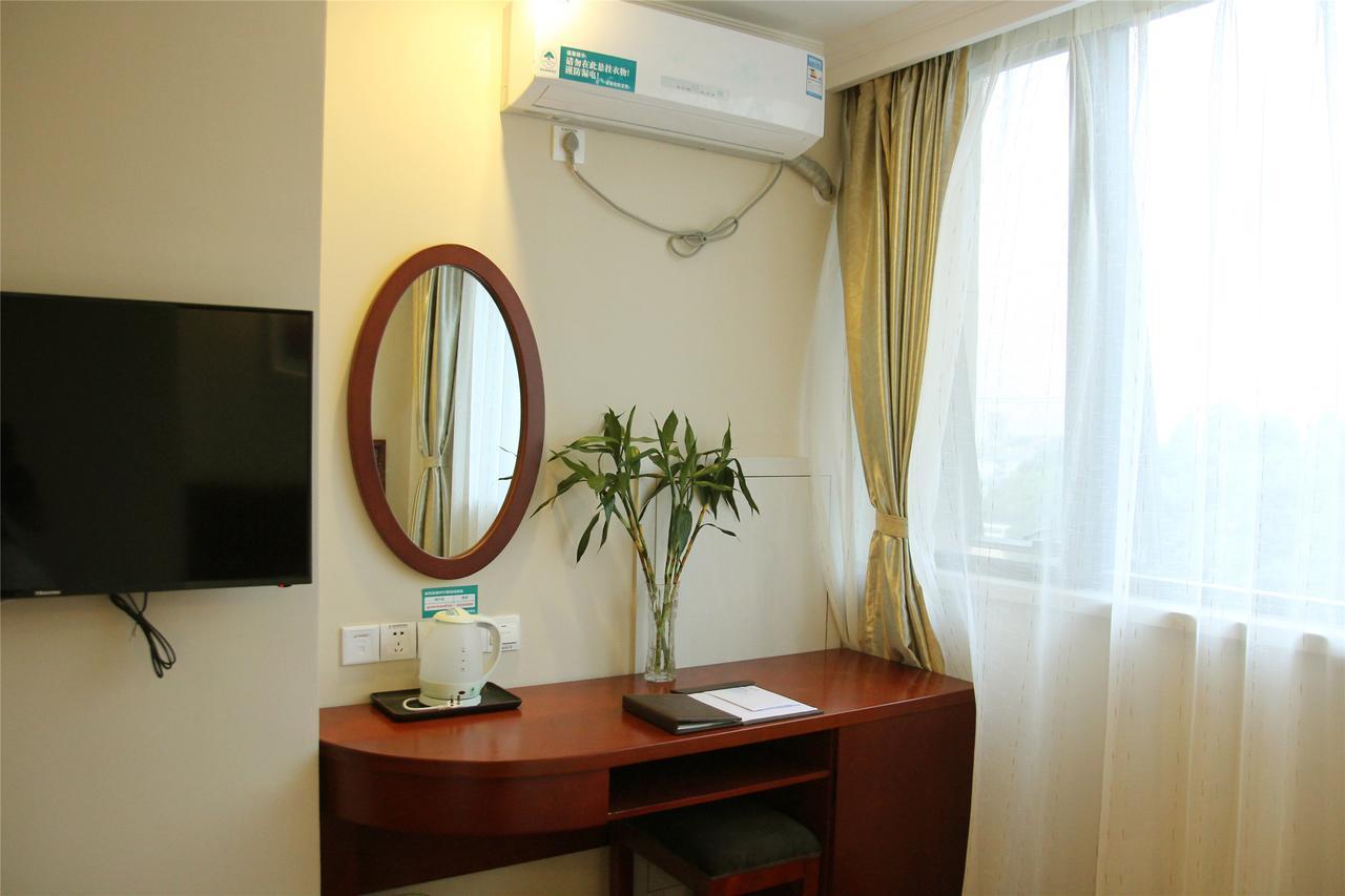 Shell Jiangsu Suzhou Industry District Spotrts Center Jinliang Street Hotel Bagian luar foto